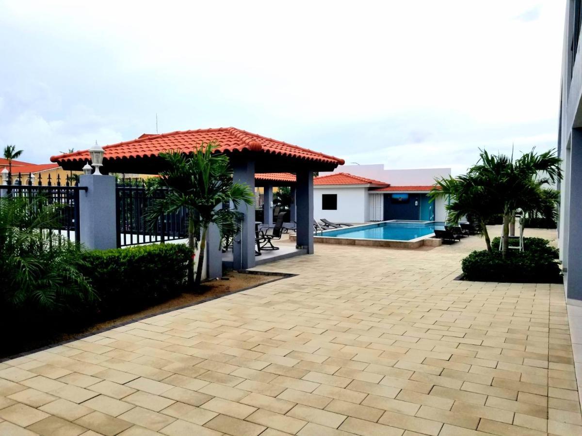 Arena Condos Aruba - Few Steps From Eagle Beach! Palm Beach Eksteriør bilde