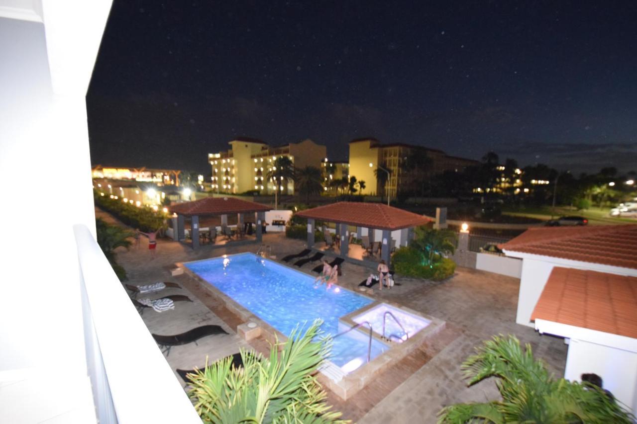 Arena Condos Aruba - Few Steps From Eagle Beach! Palm Beach Eksteriør bilde